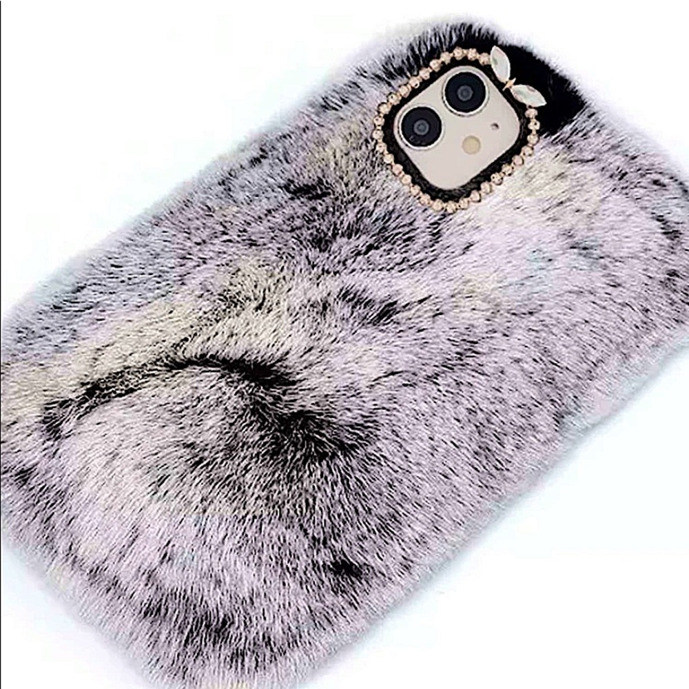 iPhone 12/12 Pro Fluffy Phone Case